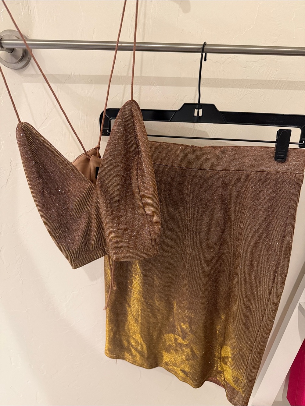 Luluās 2-piece Shimmering Bronze Metallic Set
